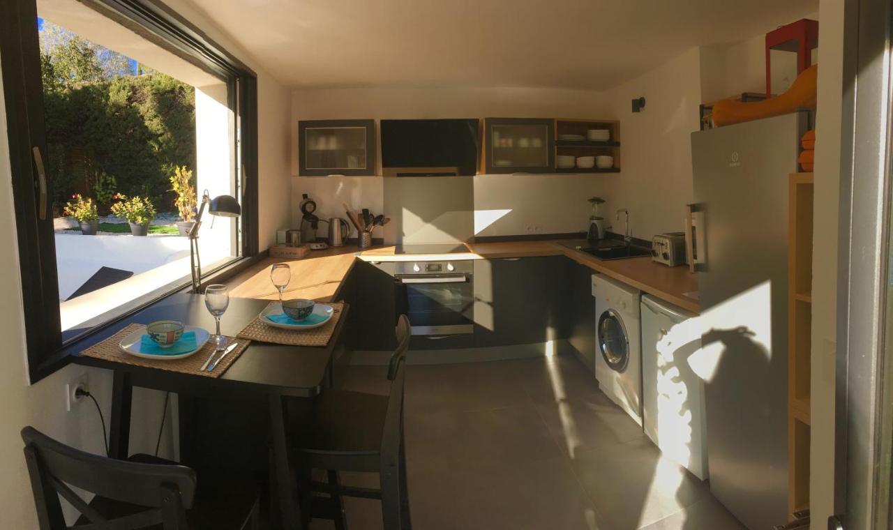 Bed,Kitchen And Swimming Pool Villa Esterel แซ็งต์-ราฟาเอล ภายนอก รูปภาพ