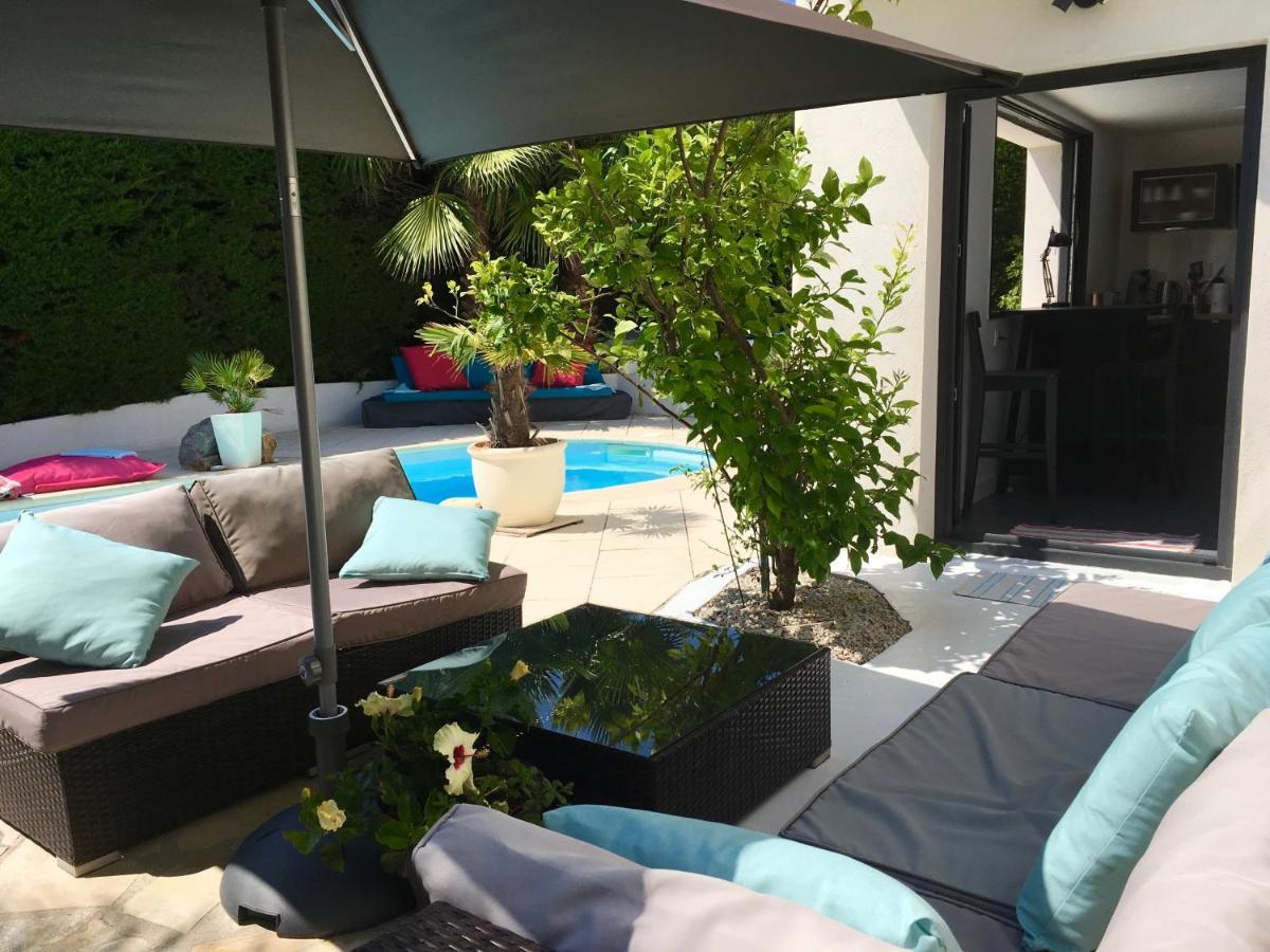Bed,Kitchen And Swimming Pool Villa Esterel แซ็งต์-ราฟาเอล ภายนอก รูปภาพ